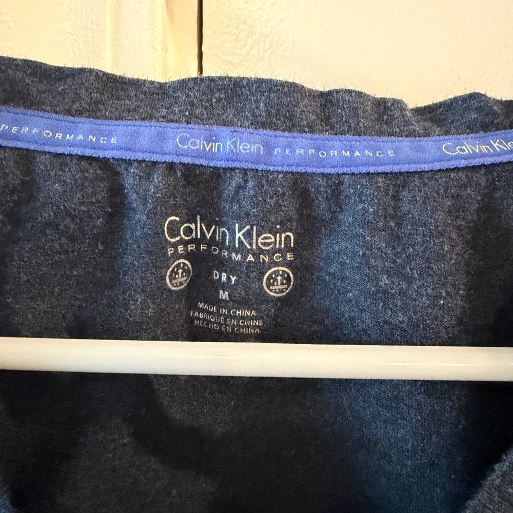 Calvin Klein Performance Top - Picture 2 of 3